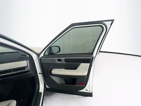 Used 2024 Hyundai Santa Fe SE FWD image 31