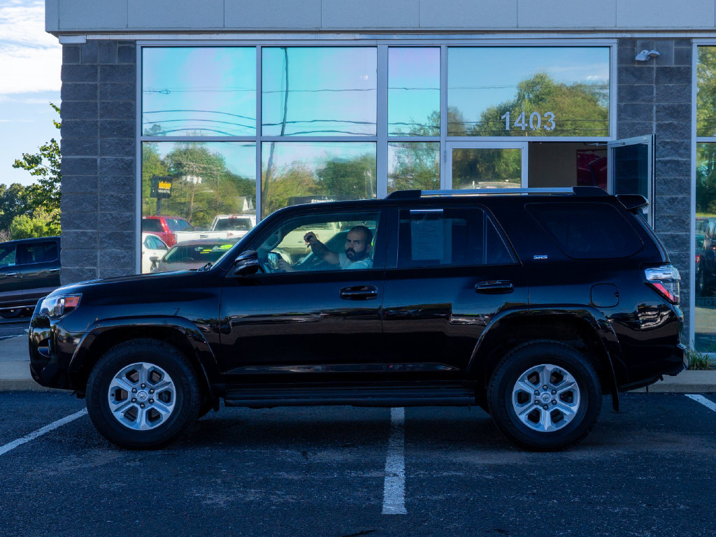 Used 2024 Toyota 4Runner SR5 Premium AWD/4WD image 5