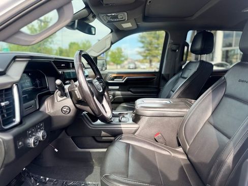 Used 2022 GMC Sierra 1500 Denali AWD/4WD image 15