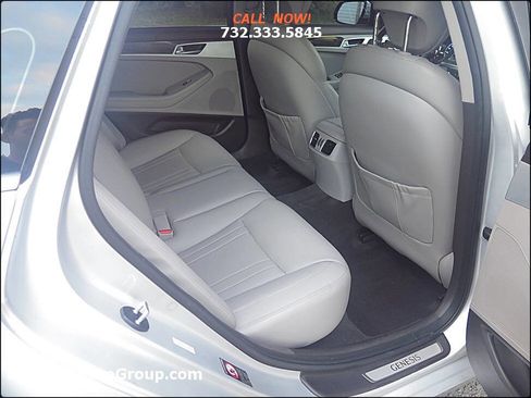 Used 2015 Hyundai Genesis 3.8 image 35