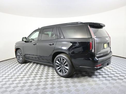 Used 2023 Cadillac Escalade Sport Platinum AWD/4WD image 4