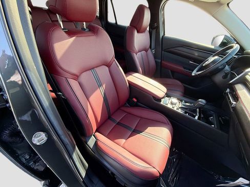 Used 2025 MAZDA CX-50 AWD 2.5 Hybrid w/ Premium Pkg image 31