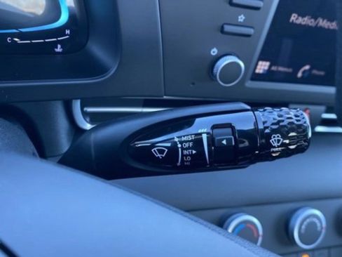 New 2026 Hyundai Elantra SE image 20