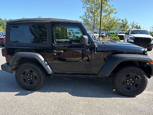 Used 2023 Jeep Wrangler Sport AWD/4WD image 7