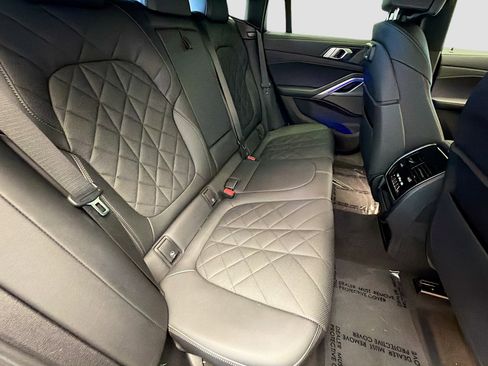 Used 2023 BMW X6 xDrive40i w/ Premium Package image 14