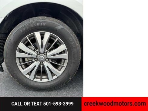 Used 2020 Nissan Pathfinder SV image 17