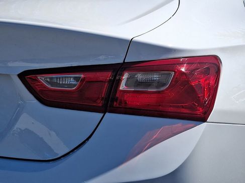 Certified 2022 Chevrolet Malibu LS image 10