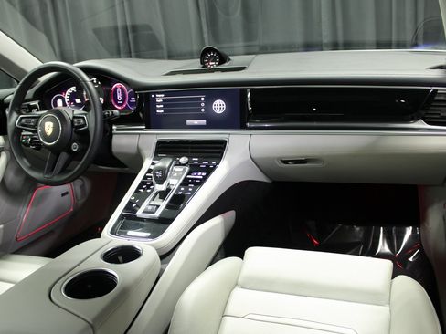 Certified 2022 Porsche Panamera 4S image 24