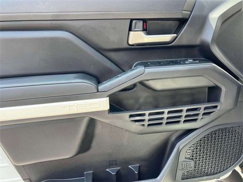 Used 2024 Toyota Tacoma TRD Sport image 19