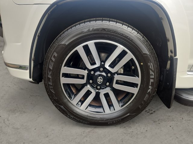 Used 2015 Toyota 4Runner Limited AWD/4WD image 9