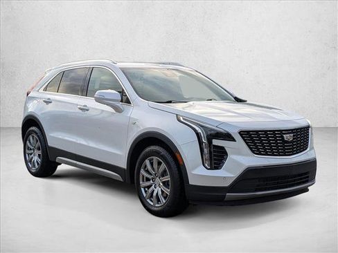 Used 2021 Cadillac XT4 Premium Luxury w/ Driver Awareness Package FWD image 3