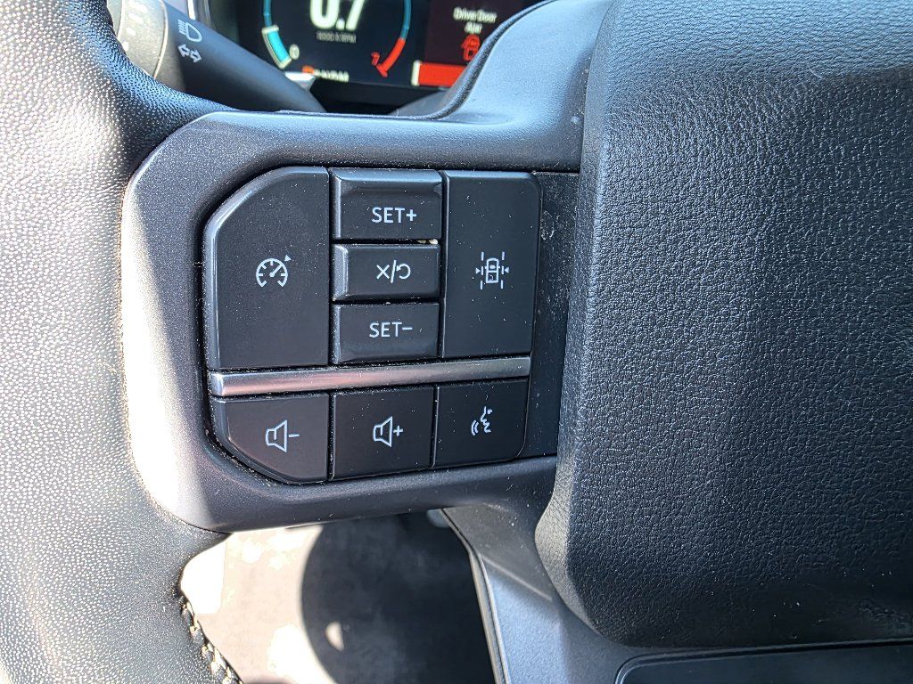 Used 2023 Ford F150 Lariat AWD/4WD image 19