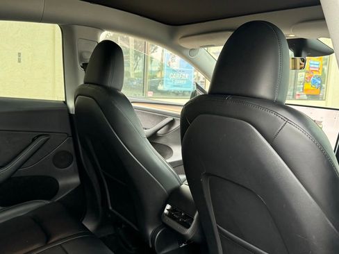 Used 2023 Tesla Model Y Long Range image 19