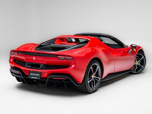 Used 2023 Ferrari 296 GTS image 4