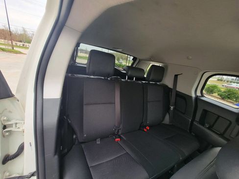 Used 2012 Toyota FJ Cruiser 4WD w/ Convenience Pkg image 18