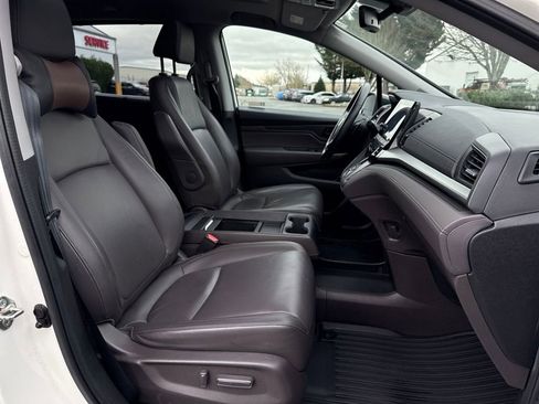 Used 2018 Honda Odyssey EX-L image 11
