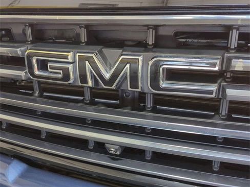 Used 2022 GMC Sierra 2500 AT4 w/ AT4 Preferred Package image 31
