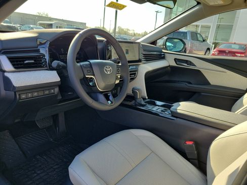 New 2026 Toyota Camry XLE FWD image 19