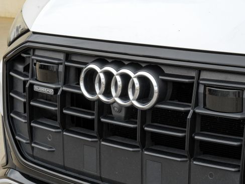 Used 2019 Audi Q8 Prestige AWD/4WD image 52