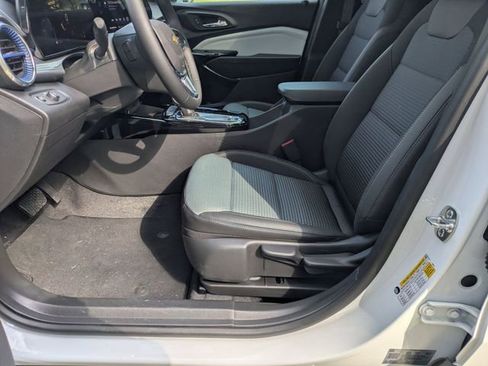 New 2026 Chevrolet Trax LT w/ Sunroof Package FWD image 10