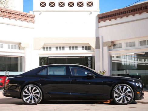 New 2026 Bentley Flying Spur Plug-In Hybrid AWD/4WD image 5
