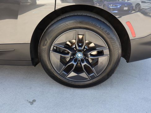 Used 2025 BMW iX xDrive50 image 8