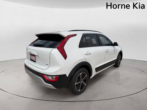 New 2026 Kia Niro EX FWD image 4