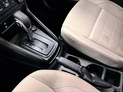 Used 2022 Ford EcoSport S image 16