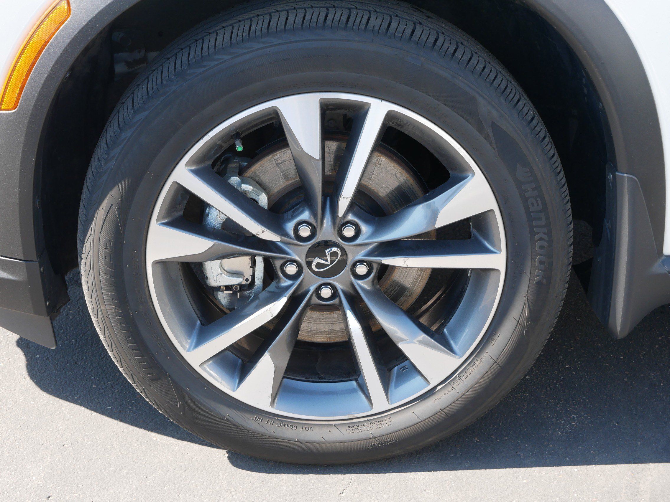 Certified 2025 INFINITI QX60 Luxe w/ Cargo Package AWD/4WD image 15