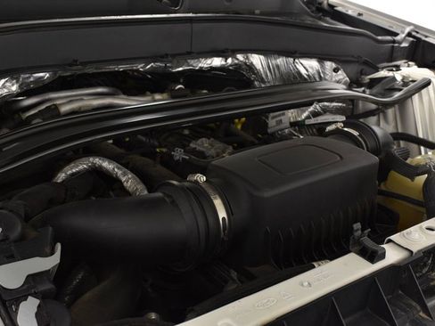 Used 2020 Ford Explorer Platinum w/ Premium Technology Package image 34