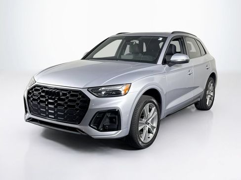 Used 2025 Audi Q5 2.0T Premium w/ Convenience Plus Package AWD/4WD image 1