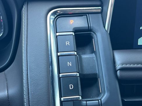 Used 2024 Chevrolet Suburban LT AWD/4WD image 30