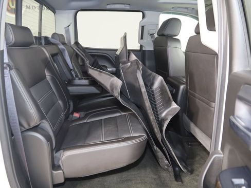 Used 2016 GMC Sierra 2500 Denali w/ Suspension Package, Off-Road AWD/4WD image 14