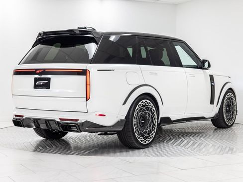 Used 2025 Land Rover Range Rover Long Wheelbase Autobiography AWD/4WD image 3