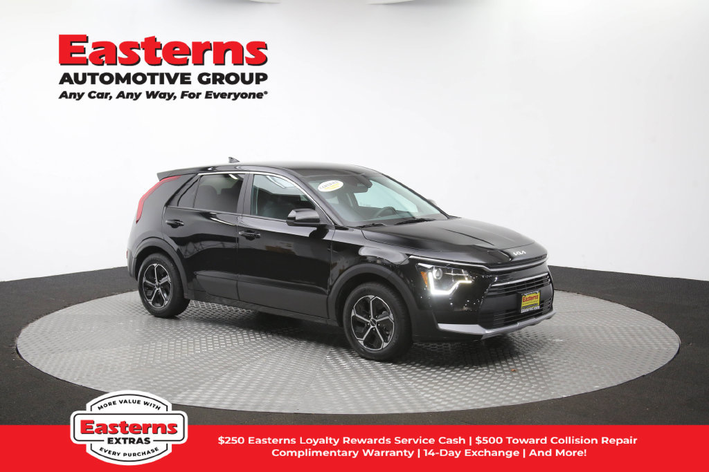 Used 2025 Kia Niro LX FWD image 47