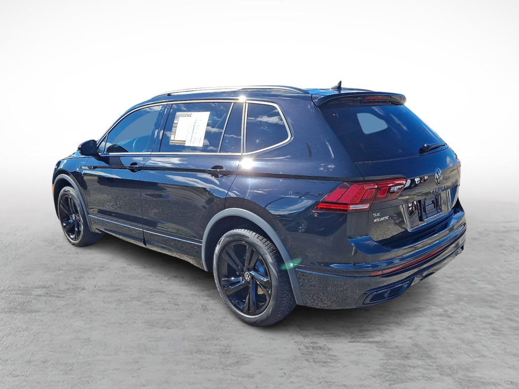 Used 2024 Volkswagen Tiguan SE R-Line AWD/4WD image 3