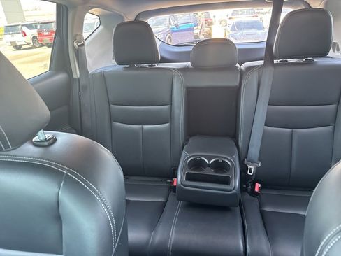 Used 2022 Nissan Murano SV image 13