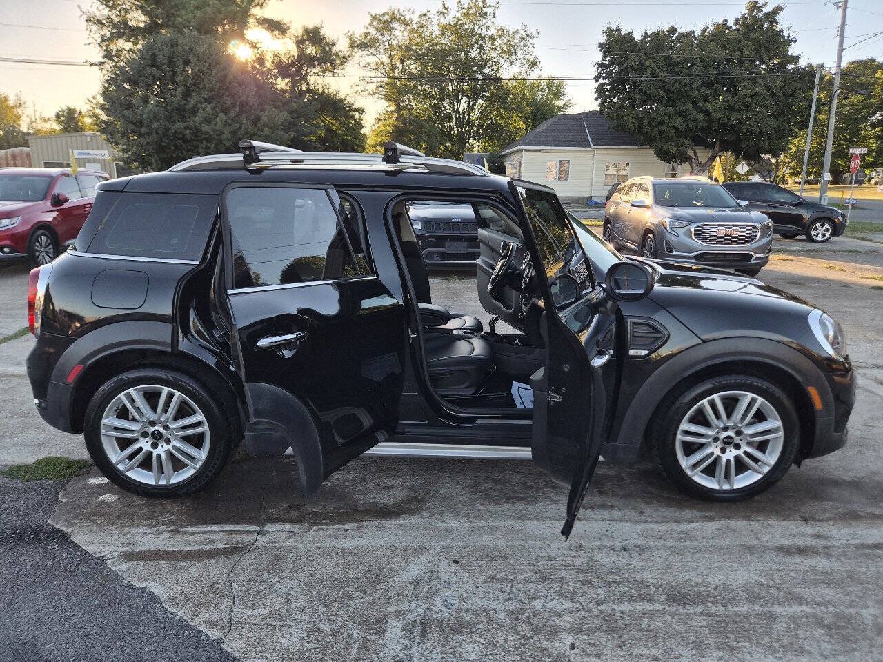 Used 2020 MINI Cooper Countryman FWD image 19