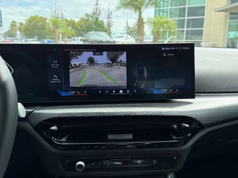 Used 2026 BMW 330i Sedan w/ Driving Assistance Package RWD image 30