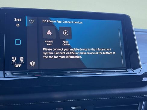 Used 2025 Volkswagen Atlas Cross Sport SE image 27