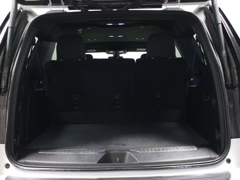 Used 2021 GMC Yukon XL Denali image 15