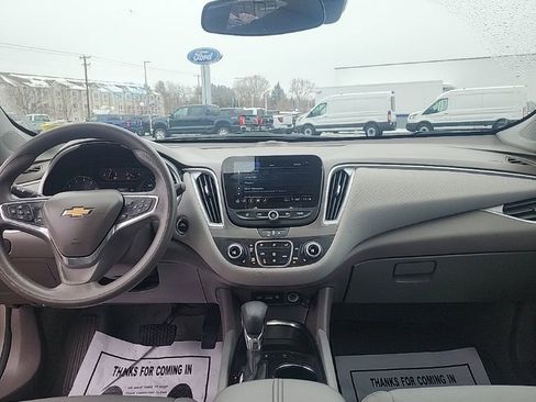 Used 2024 Chevrolet Malibu LT FWD image 17