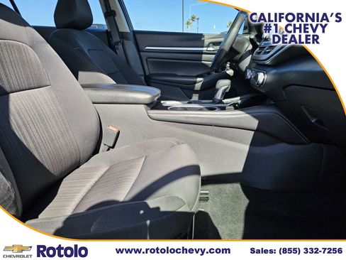 Used 2023 Nissan Altima 2.5 SV FWD image 11
