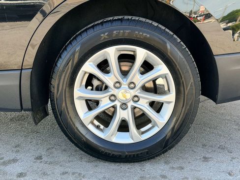 Used 2019 Chevrolet Equinox LT FWD image 29