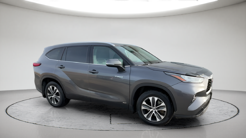 Certified 2020 Toyota Highlander XLE AWD/4WD image 4