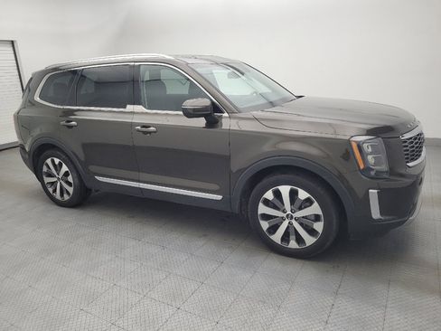 Used 2021 Kia Telluride EX w/ EX Premium Package AWD/4WD image 11