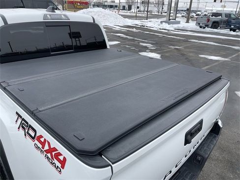 Used 2023 Toyota Tacoma TRD Off-Road image 22