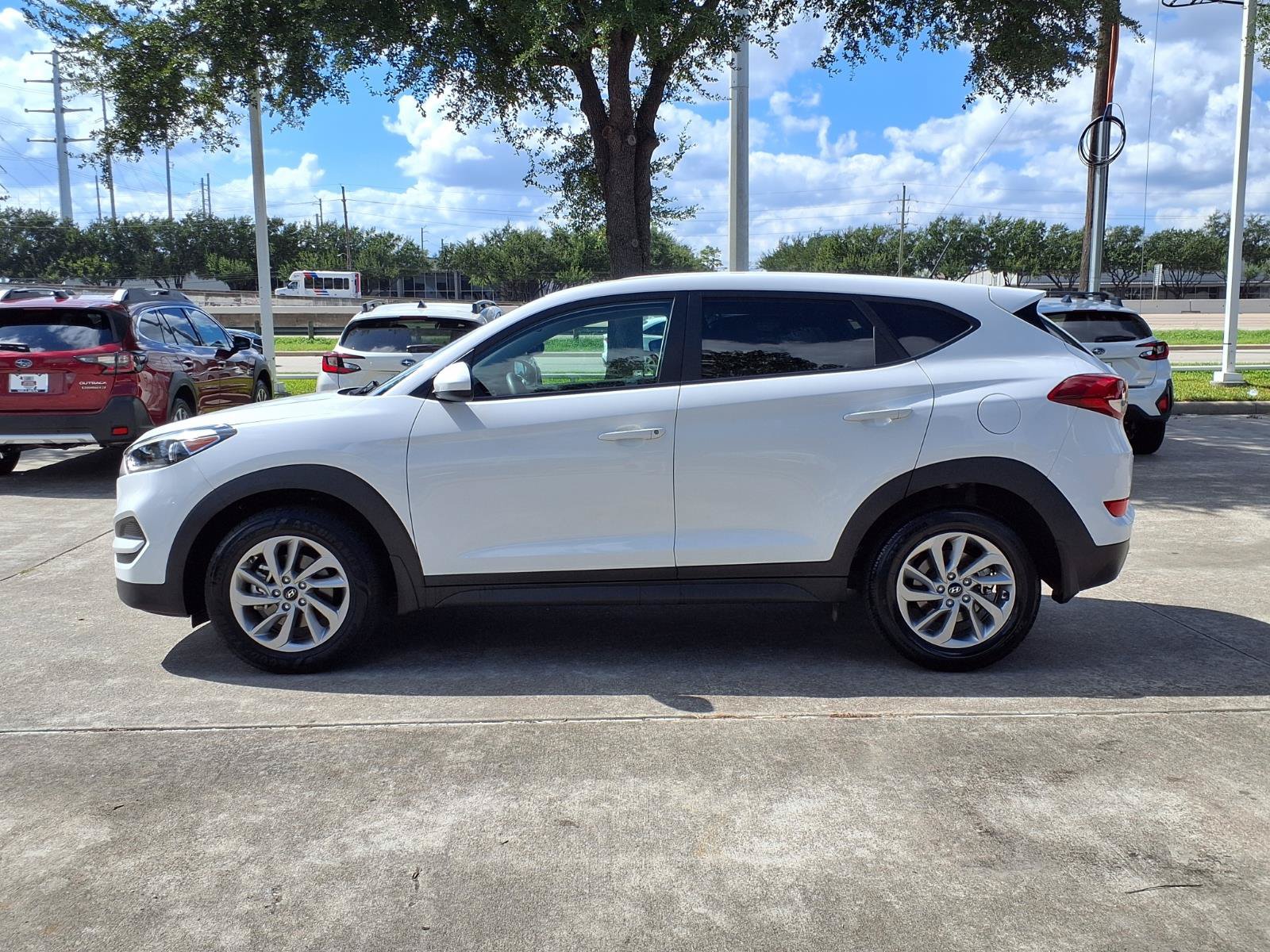 Used 2017 Hyundai Tucson SE FWD image 4