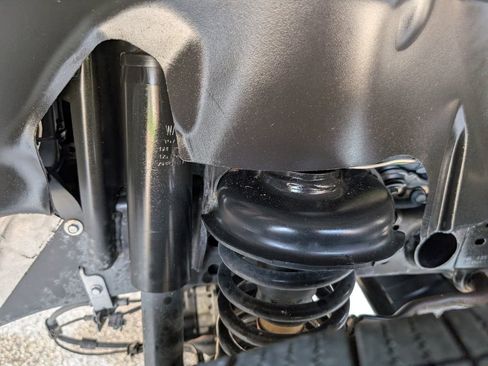 Used 2021 Jeep Wrangler Sport image 23