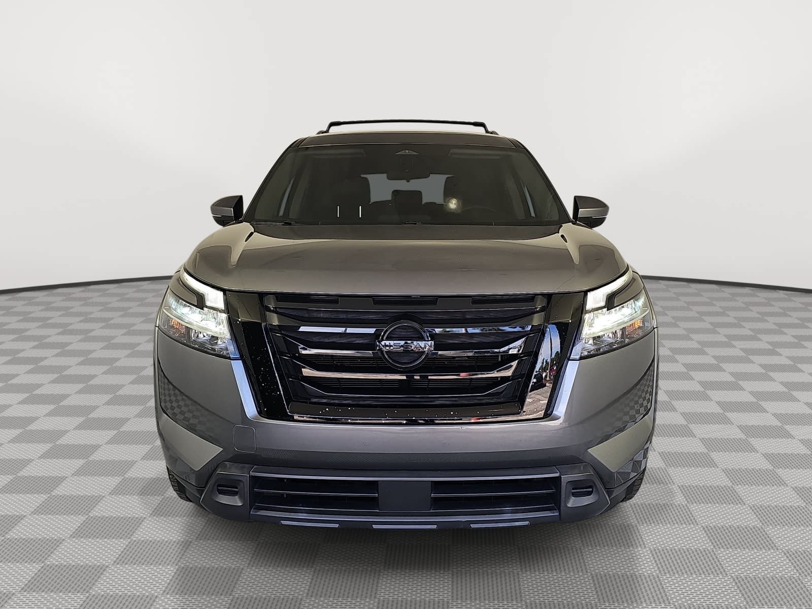 Used 2022 Nissan Pathfinder SV w/ SV Black Package AWD/4WD image 3